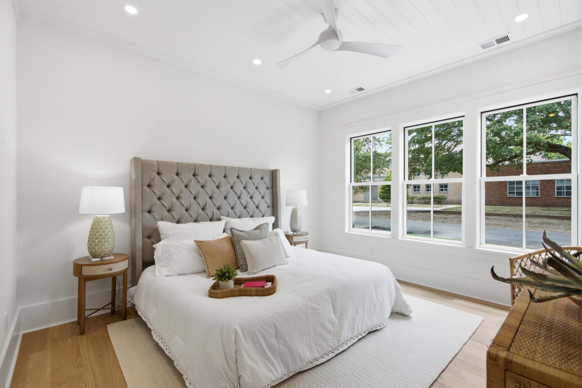 6 Vincent Drive Photo 29