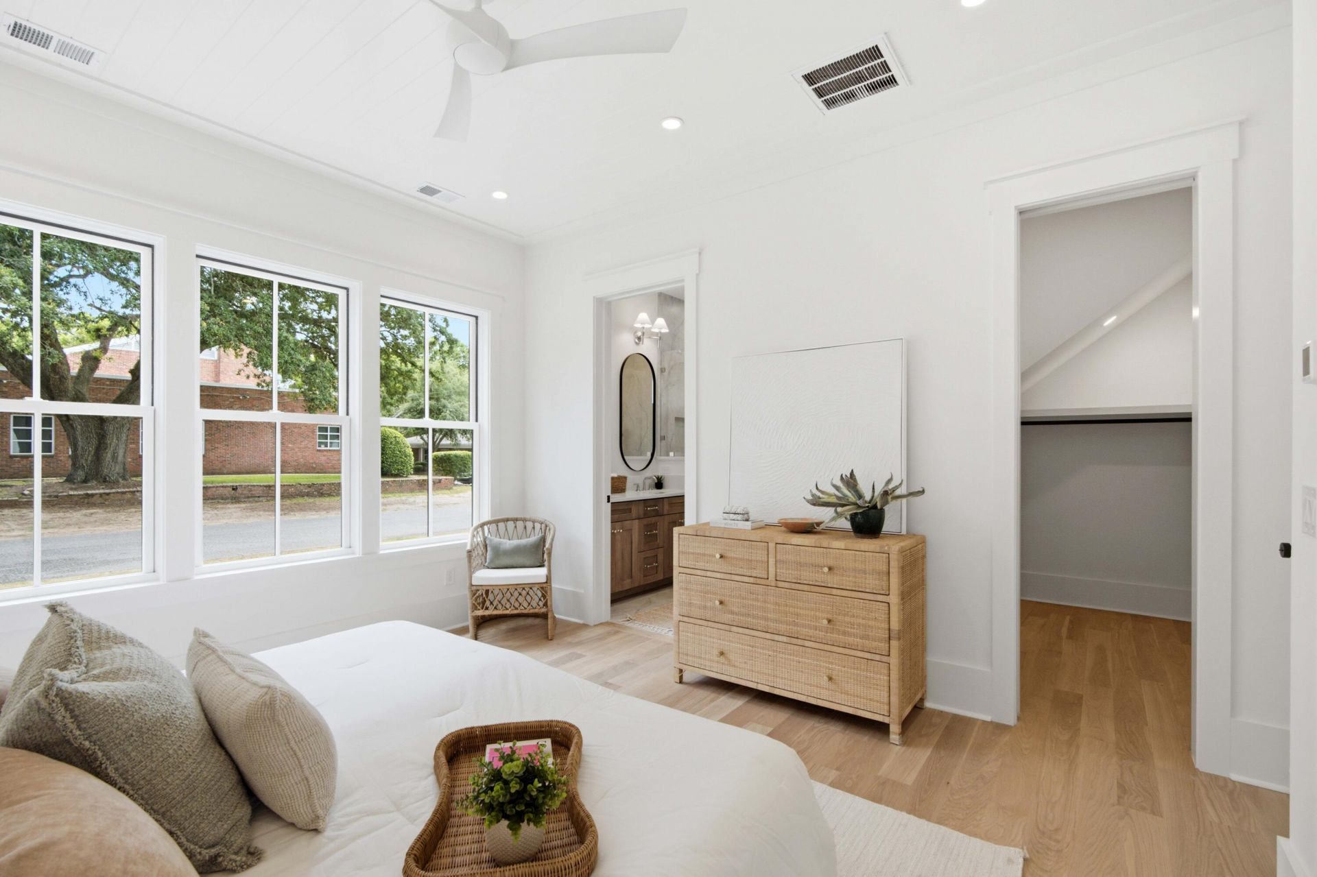 6 Vincent Drive Photo 30