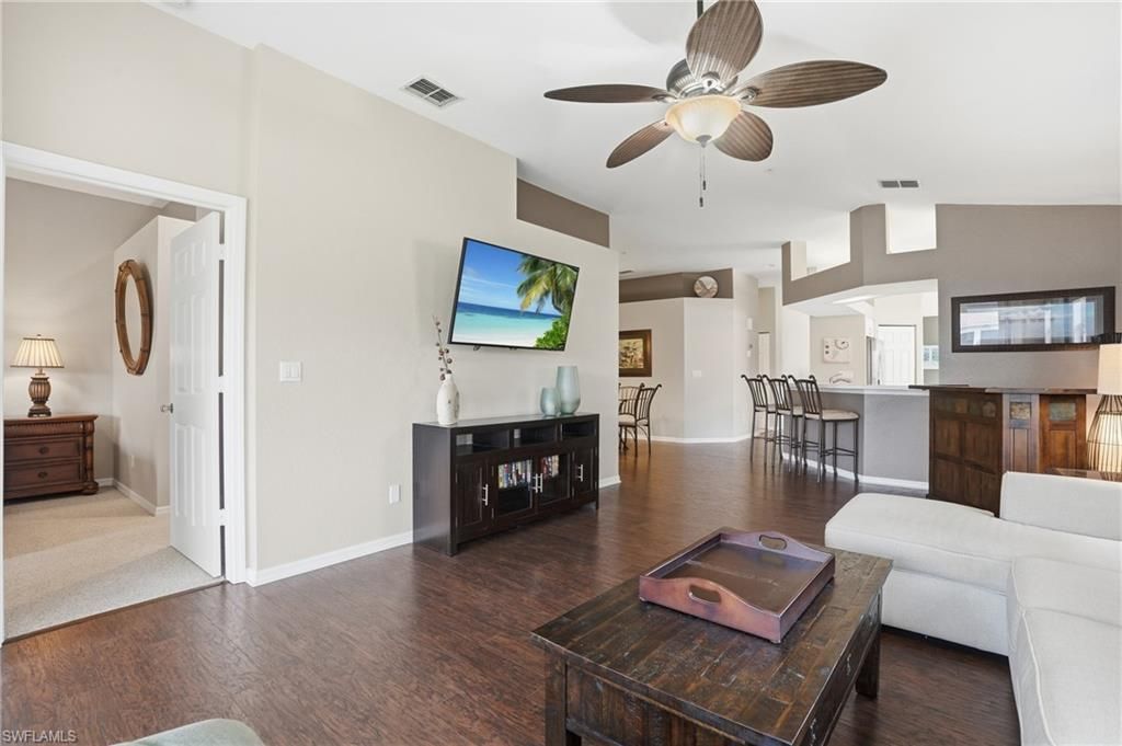 6914 Satinleaf Rd N, Unit 201, Naples, FL 34109 Photo
