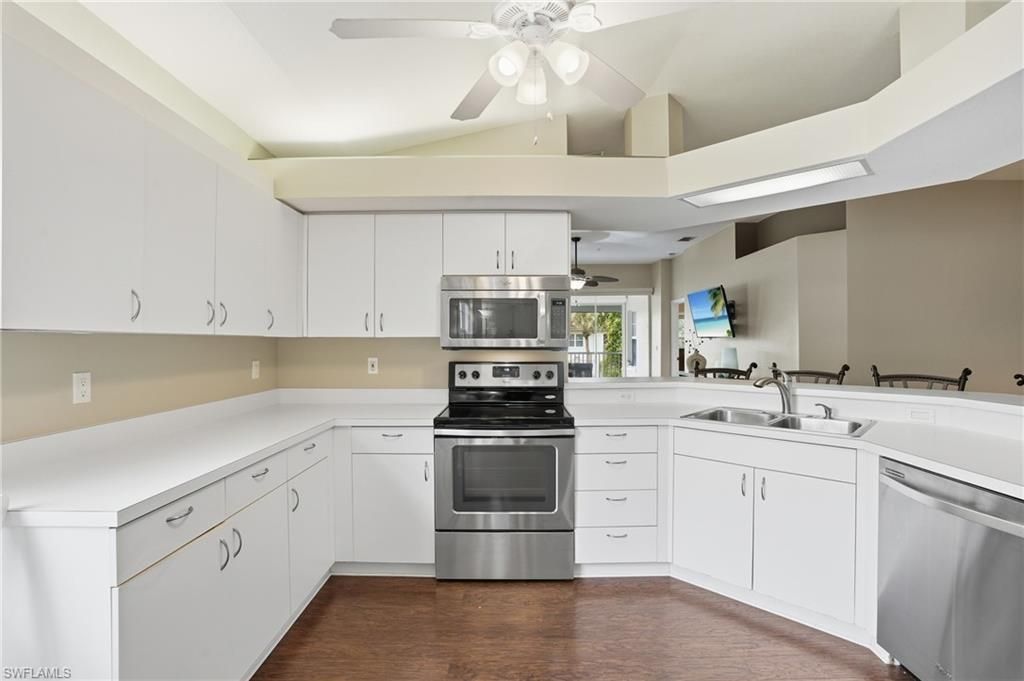 6914 Satinleaf Rd N, Unit 201, Naples, FL 34109 Photo