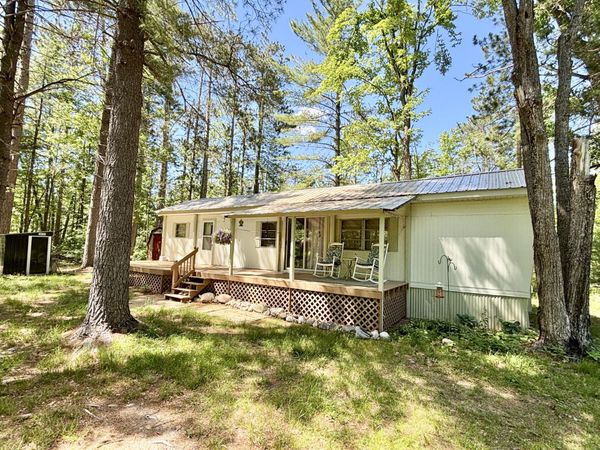 5958 Grandview Road, Lewiston, MI 49756