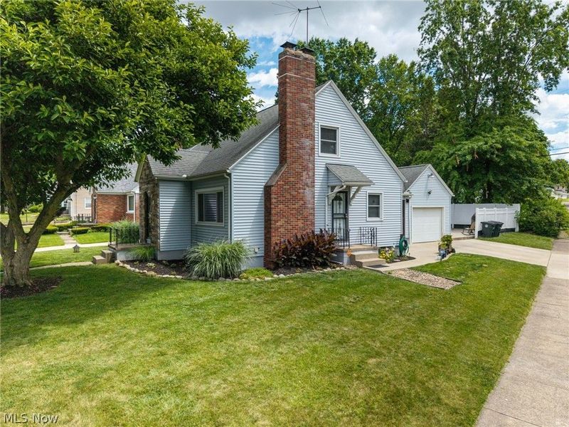 851 Orlando Avenue , Akron, OH 44320 Photo 2