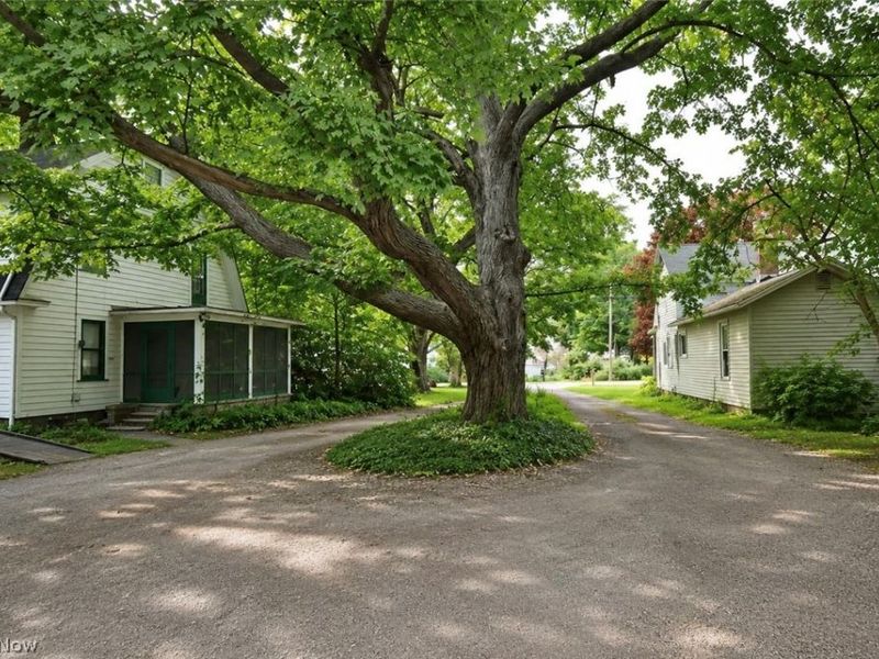 9030 Lake Shore Boulevard, Mentor, OH 44060 Photo 3