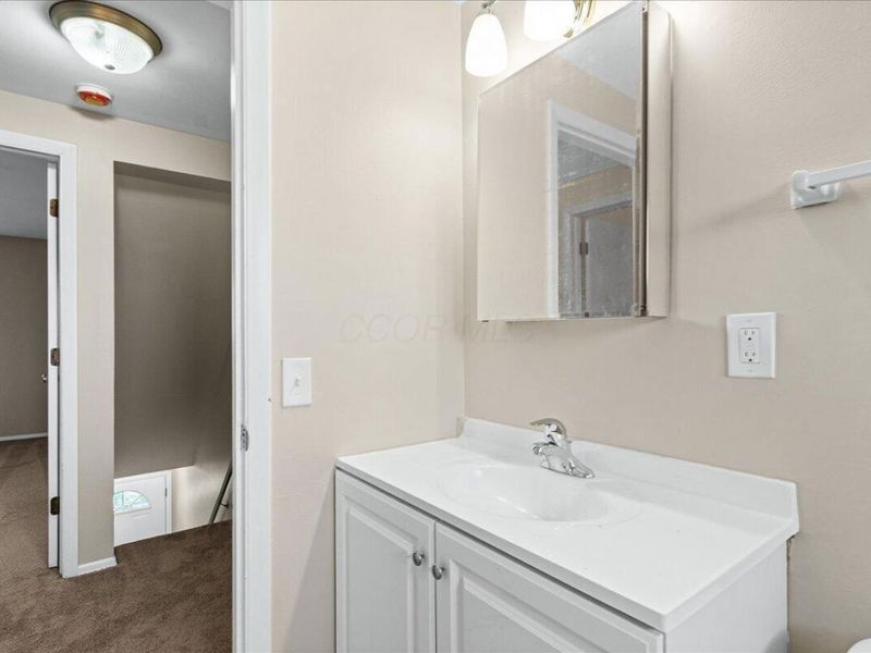 699 Hillsdowne Road , Unit A-D, Westerville, OH 43081 Photo 16