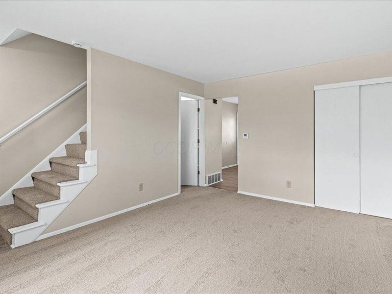 699 Hillsdowne Road , Unit A-D, Westerville, OH 43081 Photo 5