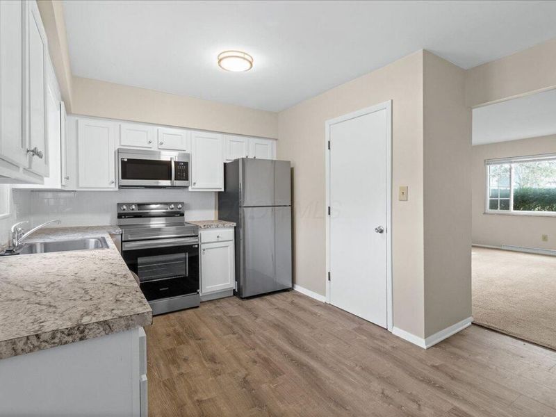 699 Hillsdowne Road , Unit A-D, Westerville, OH 43081 Photo 8
