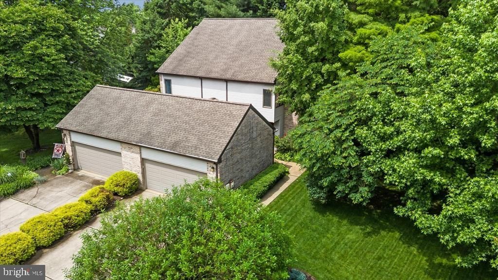 207 Steeple Chase Circle, Wilmington, DE 19808 Main Photo