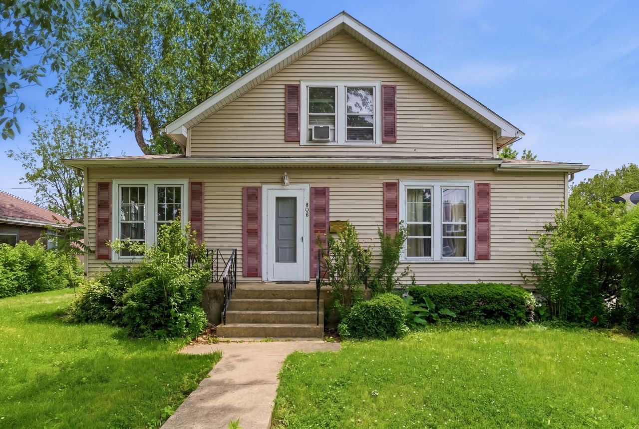 806 Richmond Street , Joliet, IL 60435 Main Photo