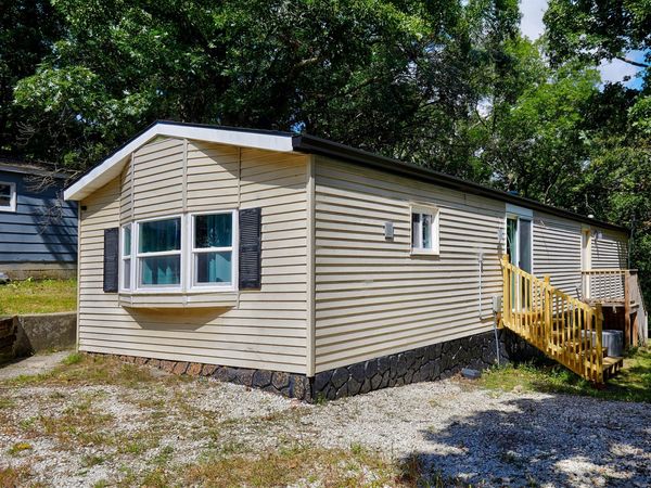 8447 Rosewood Street, Dexter, IA 50070