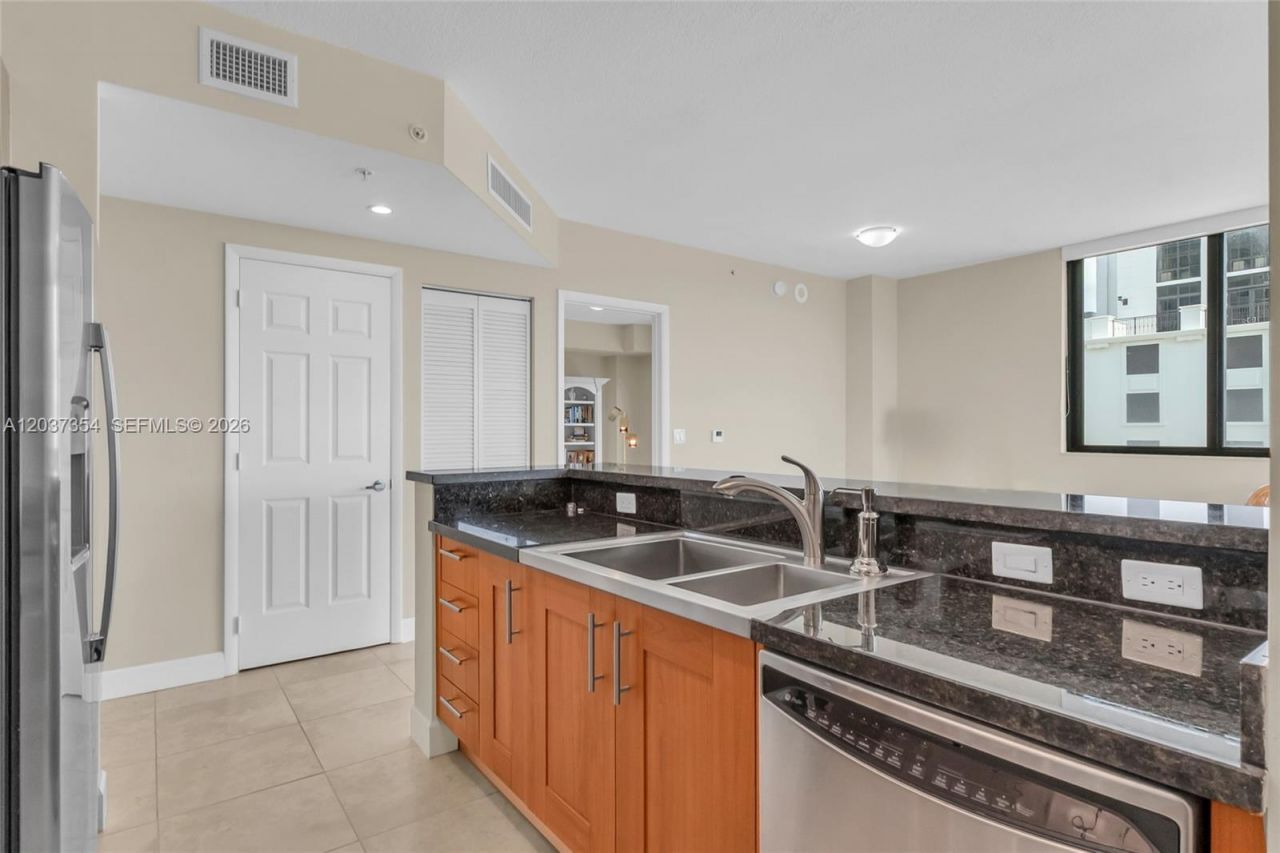 1300 Ponce De Leon Blvd, Unit 503, Coral Gables, FL 33134 Photo