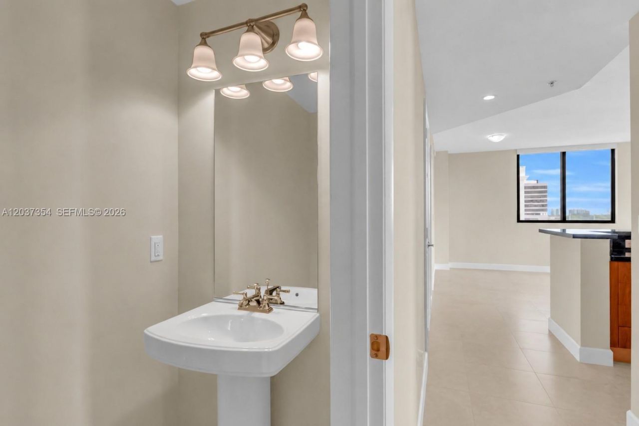 1300 Ponce De Leon Blvd, Unit 503, Coral Gables, FL 33134 Photo