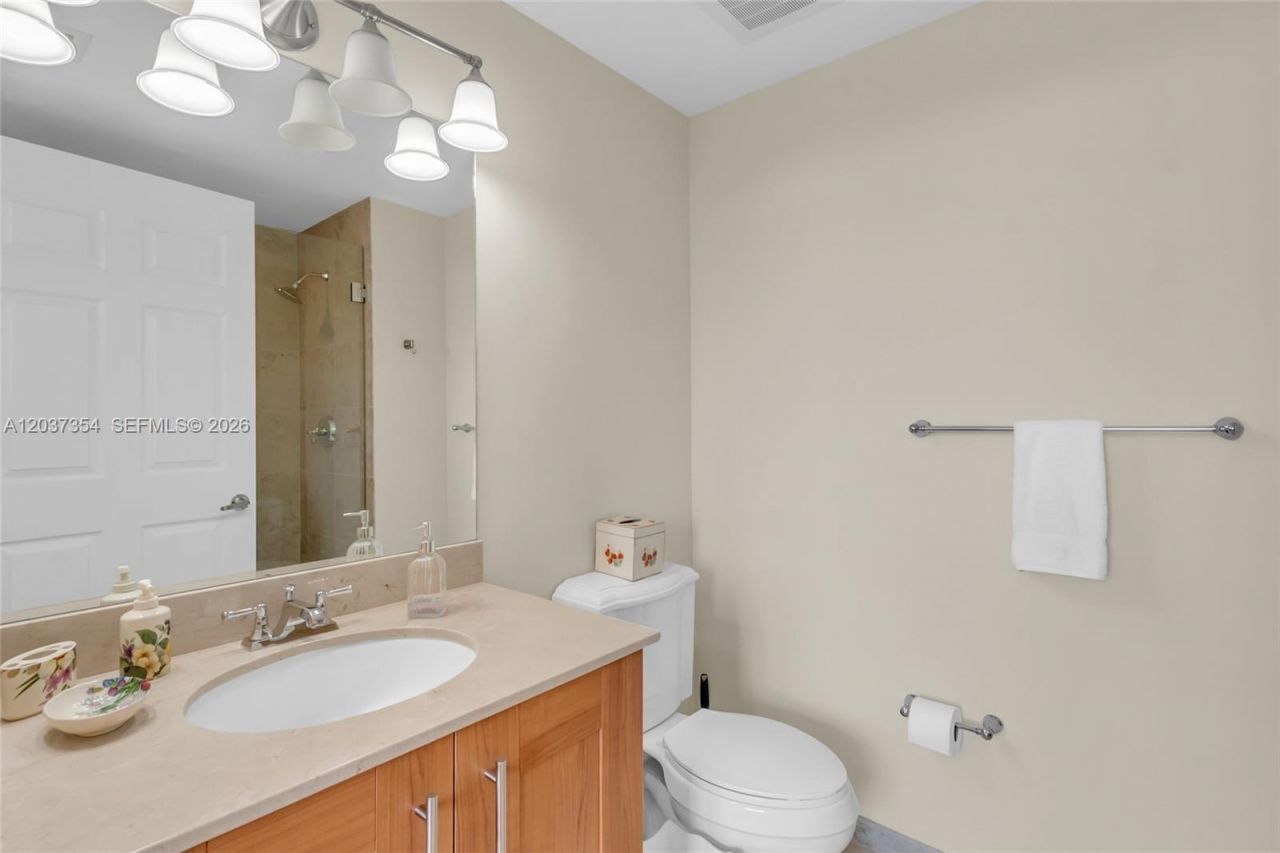 1300 Ponce De Leon Blvd, Unit 503, Coral Gables, FL 33134 Photo