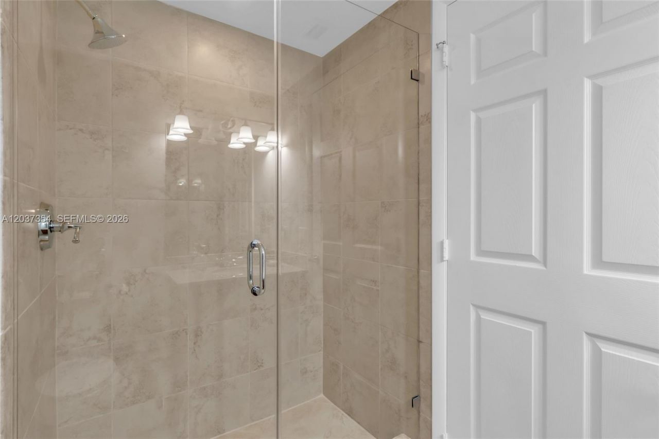 1300 Ponce De Leon Blvd, Unit 503, Coral Gables, FL 33134 Photo