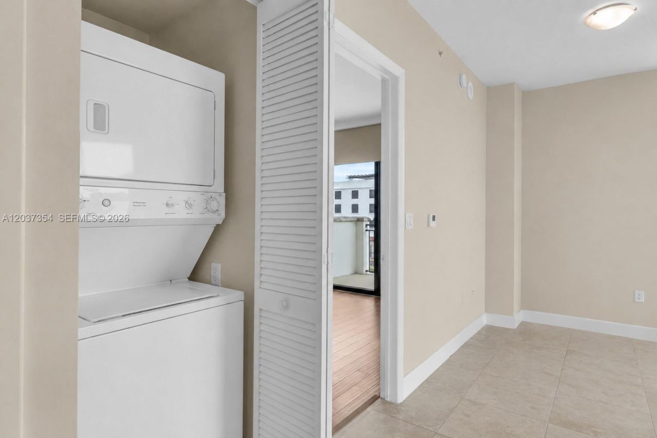 1300 Ponce De Leon Blvd, Unit 503, Coral Gables, FL 33134 Photo
