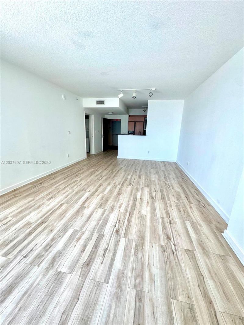 325 S Biscayne Blvd, Unit 1116, Miami, FL 33131 Photo