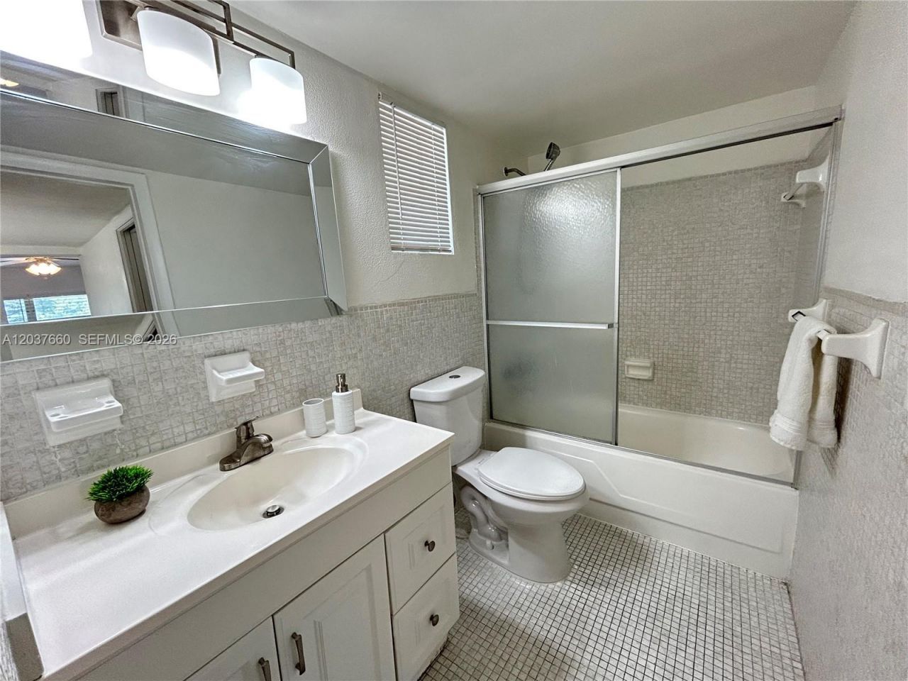 7505 SW 82nd St , Unit 320, Miami, FL 33143 Photo