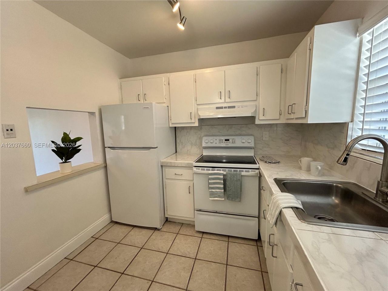 7505 SW 82nd St , Unit 320, Miami, FL 33143 Photo