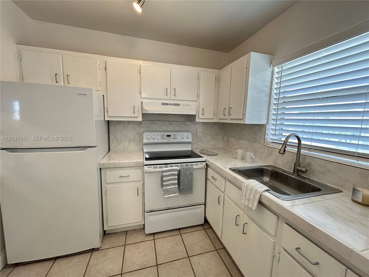 7505 SW 82nd St , Unit 320, Miami, FL 33143 Photo