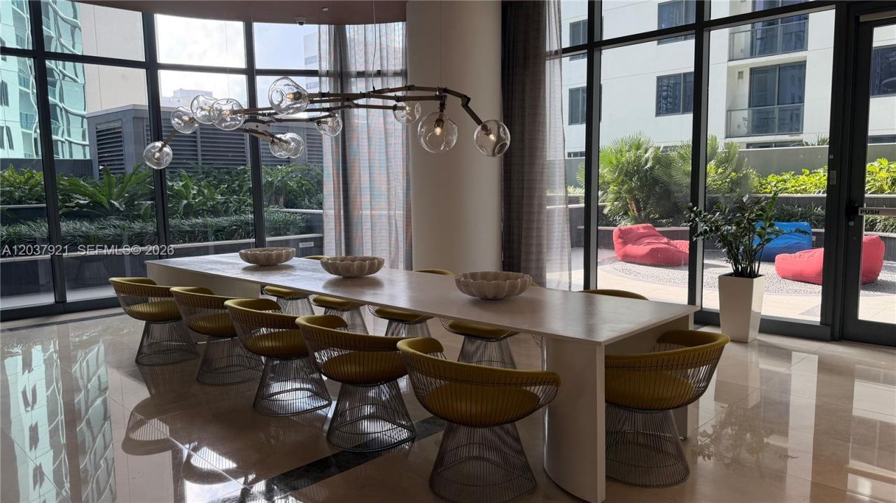 45 SW 9th St , Unit 1106, Miami, FL 33130 Photo