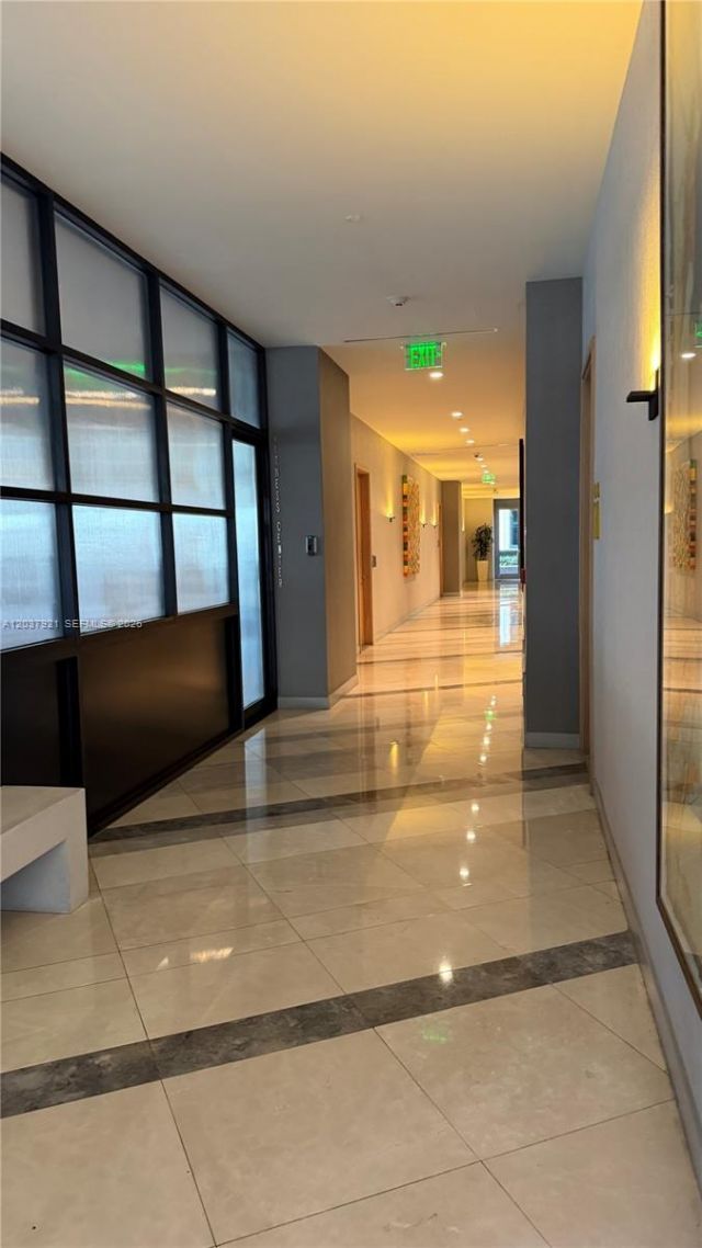 45 SW 9th St , Unit 1106, Miami, FL 33130 Photo