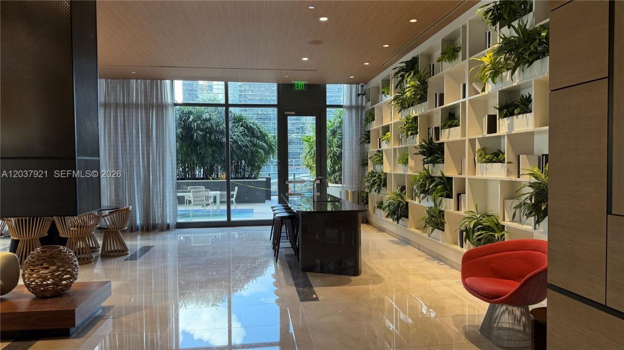 45 SW 9th St , Unit 1106, Miami, FL 33130 Photo