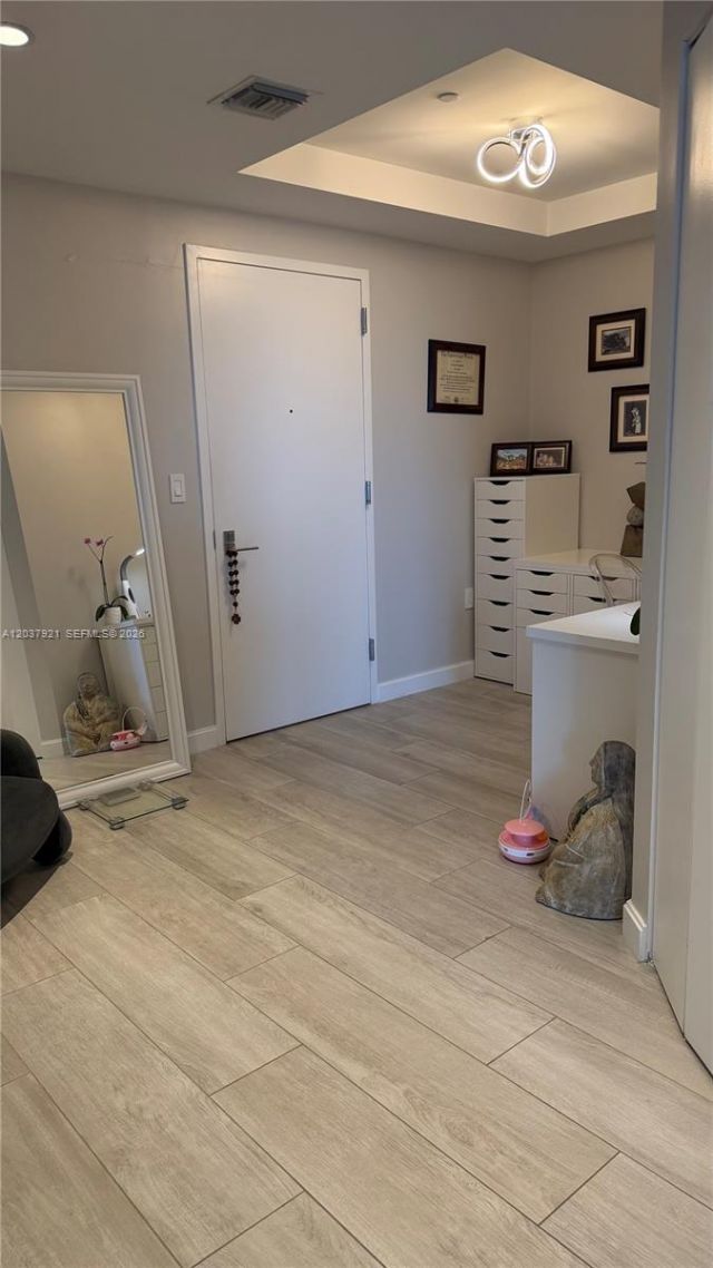 45 SW 9th St , Unit 1106, Miami, FL 33130 Photo