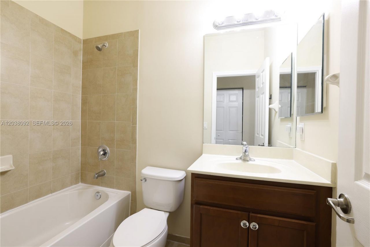 7146 SW 163rd Ave , Miami, FL 33193 Photo
