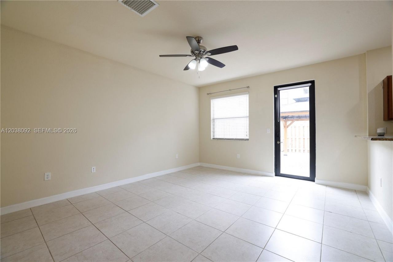 7146 SW 163rd Ave , Miami, FL 33193 Photo