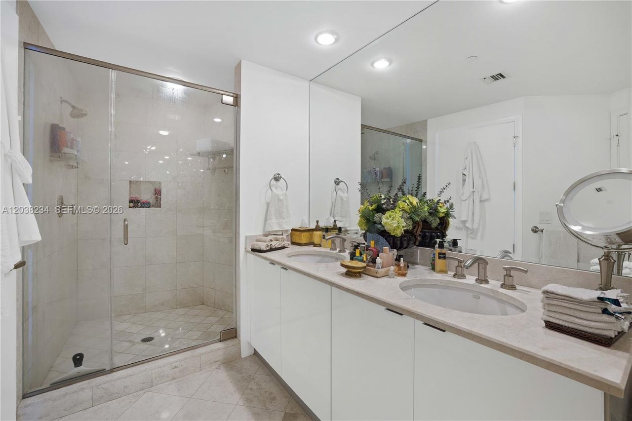 901 Brickell Key Blvd , Unit 2408, Miami, FL 33131 Photo
