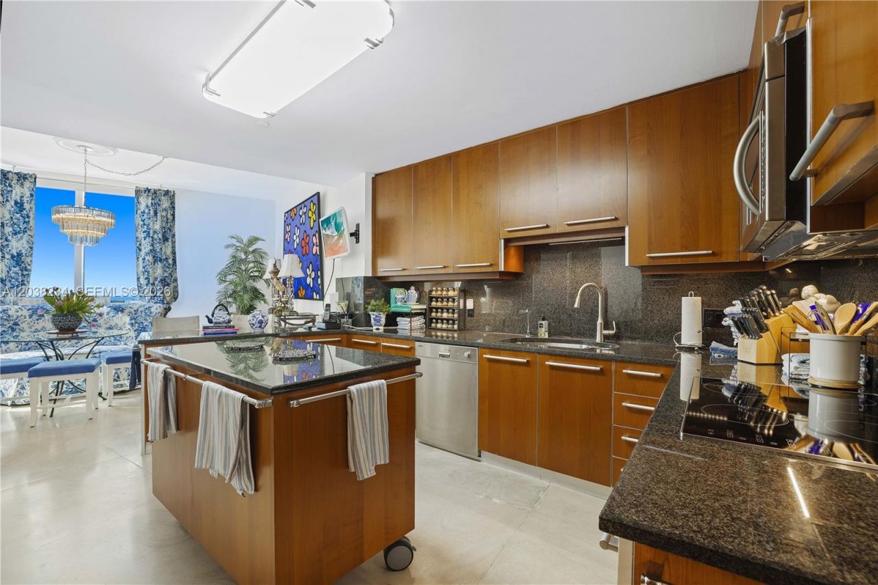 901 Brickell Key Blvd , Unit 2408, Miami, FL 33131 Photo