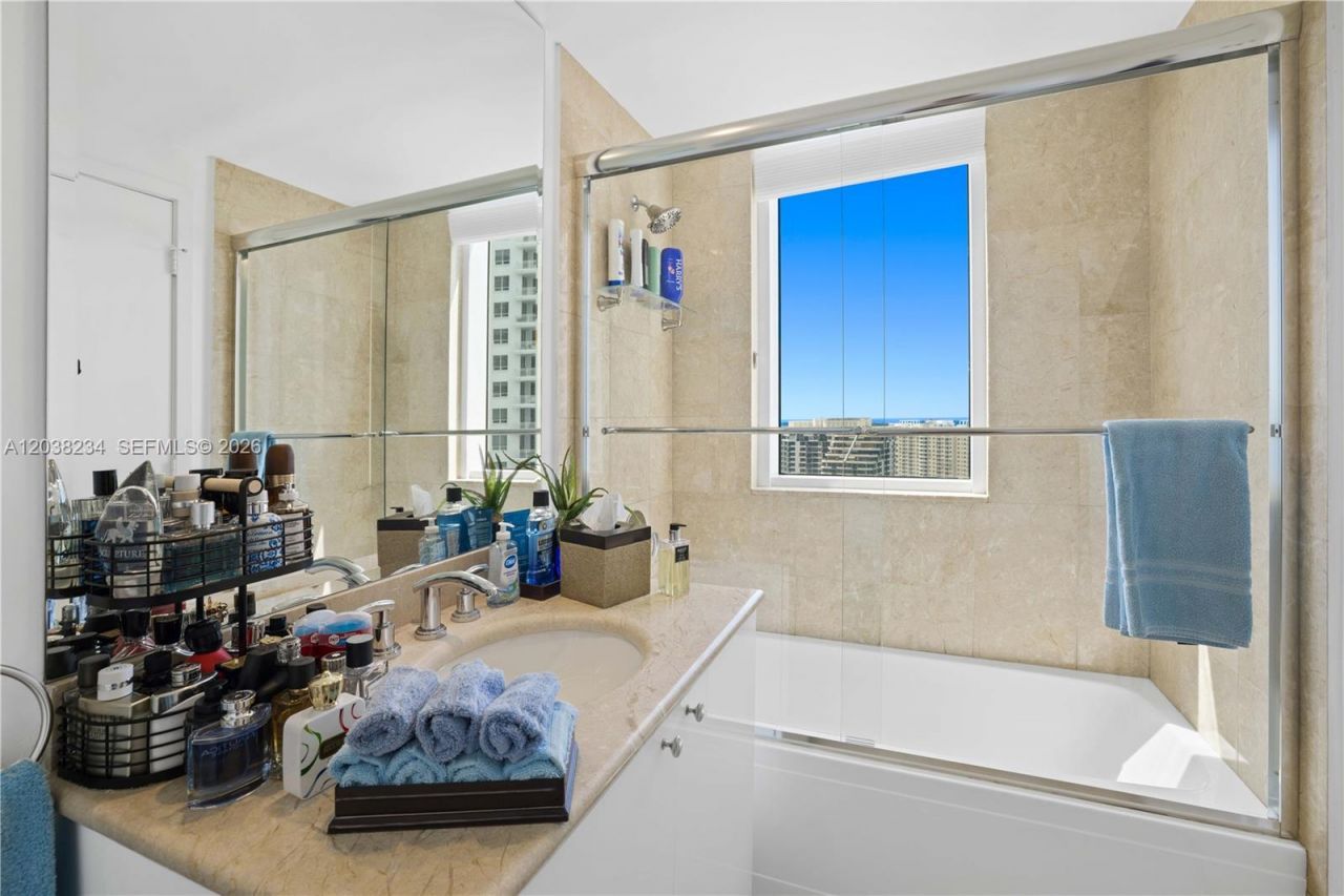 901 Brickell Key Blvd , Unit 2408, Miami, FL 33131 Photo