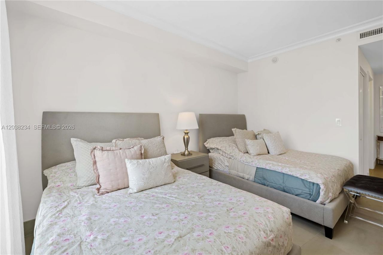 901 Brickell Key Blvd , Unit 2408, Miami, FL 33131 Photo