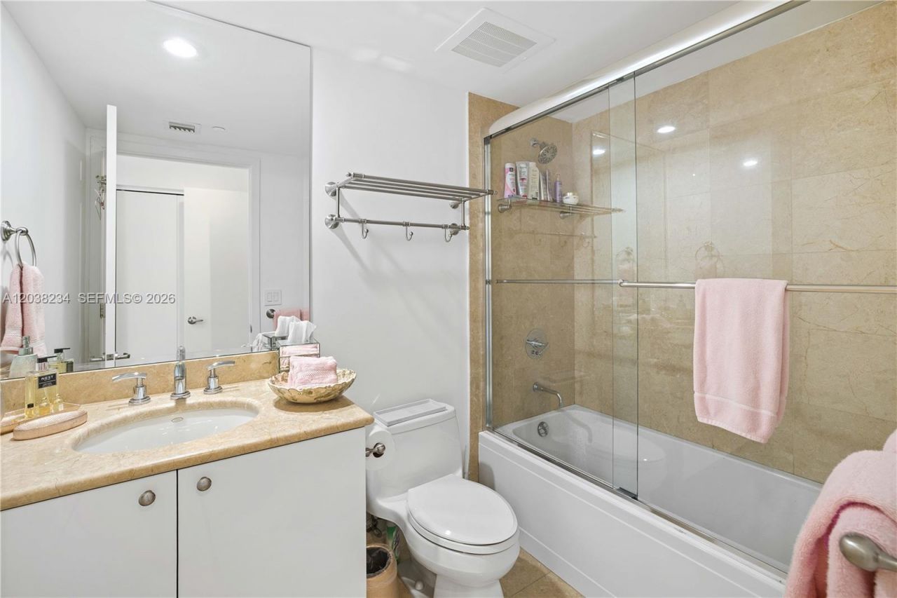 901 Brickell Key Blvd , Unit 2408, Miami, FL 33131 Photo