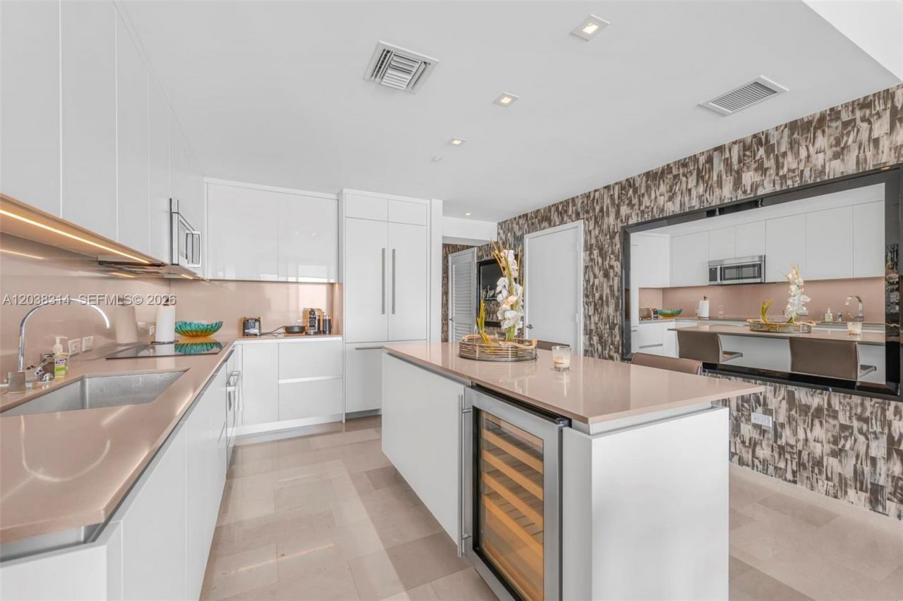 88 SW 7th St , Unit 3806, Miami, FL 33130 Photo