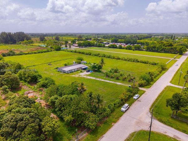 12825 SW 197 AVE , Miami, FL 33196