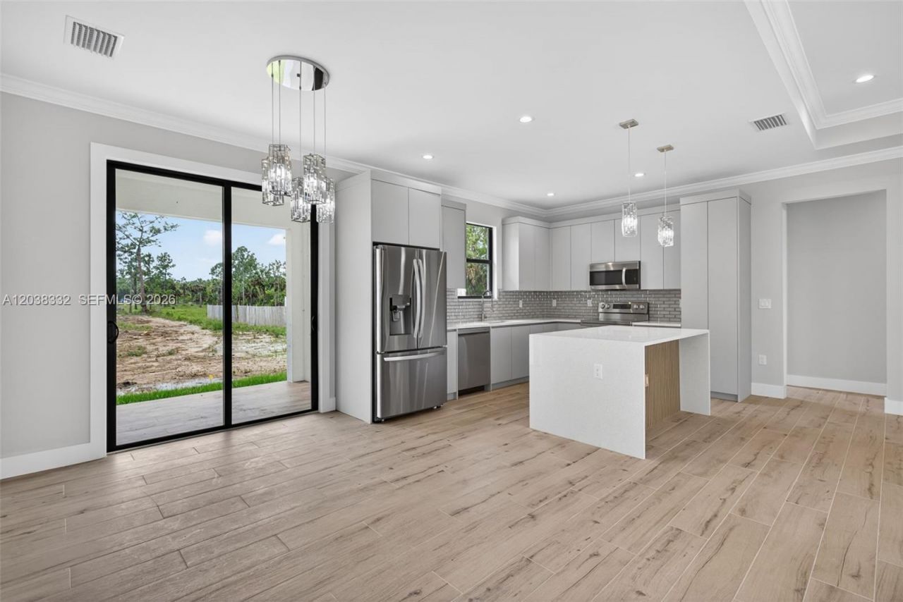 8248 Sun N Lake Blvd , Sebring, FL 33872 Photo