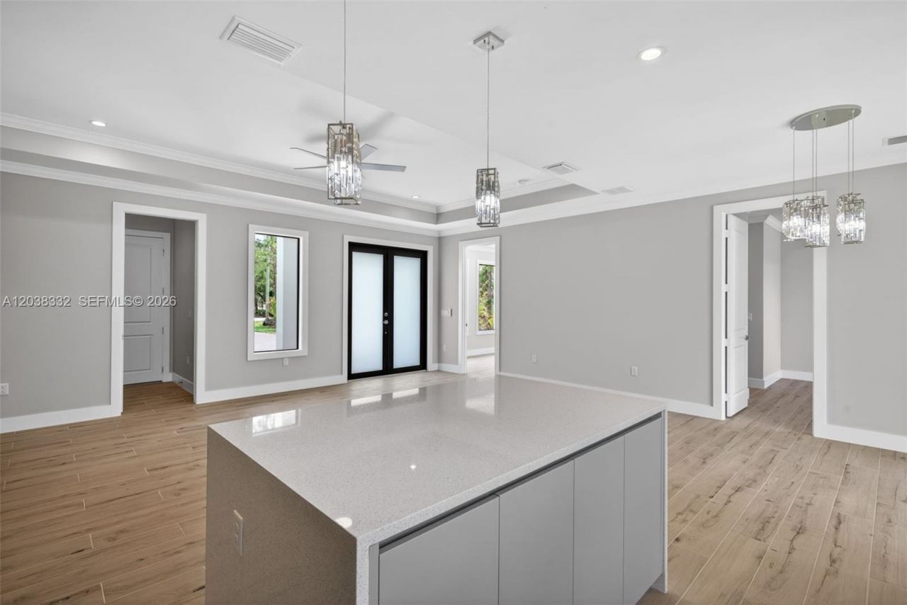8248 Sun N Lake Blvd , Sebring, FL 33872 Photo
