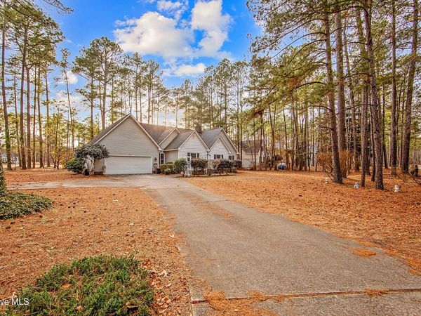 28900-2 Deercroft Drive , Wagram, NC 28396