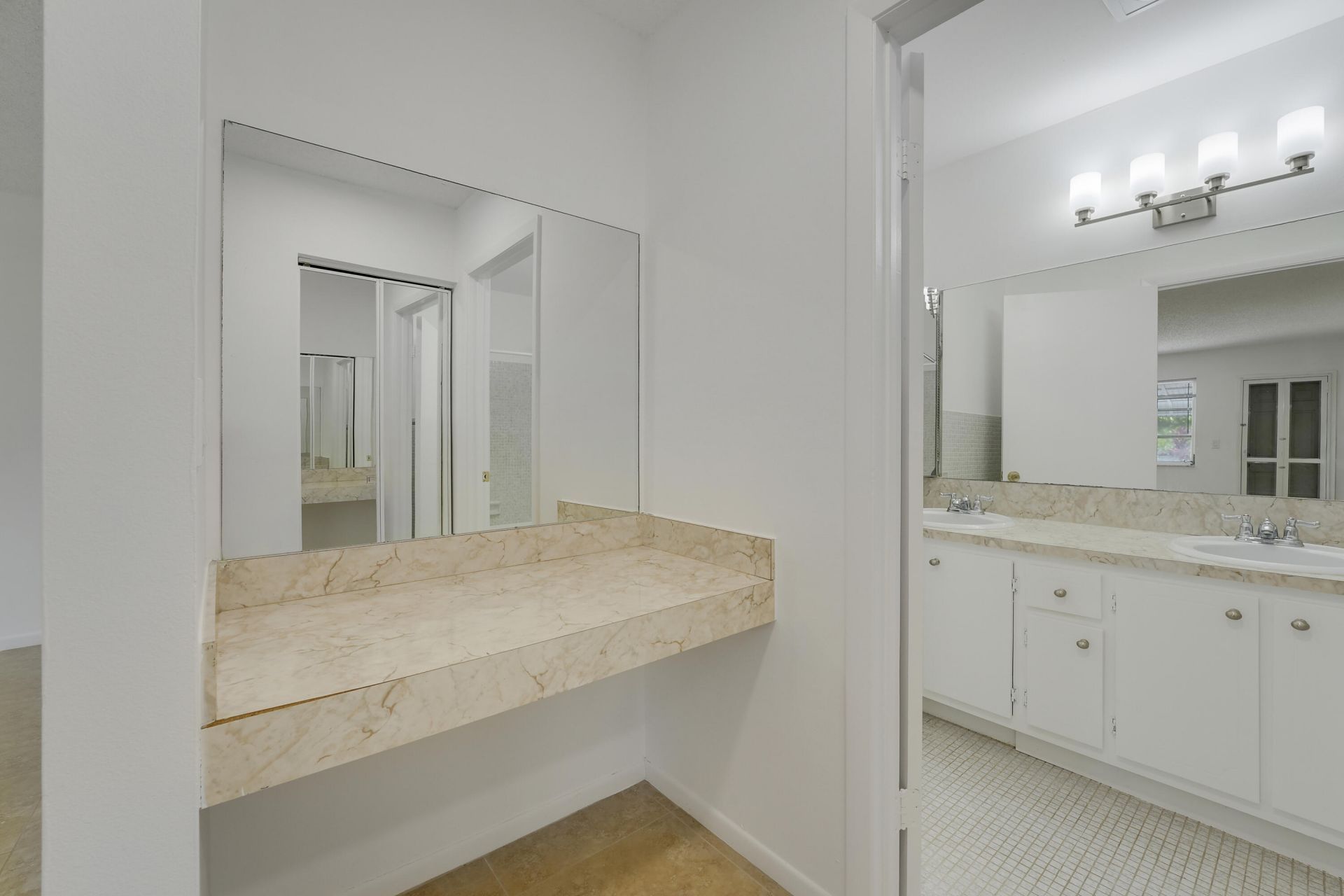 1142 W Circle Ter Terrace W, Unit C, Delray Beach, FL 33445 Photo