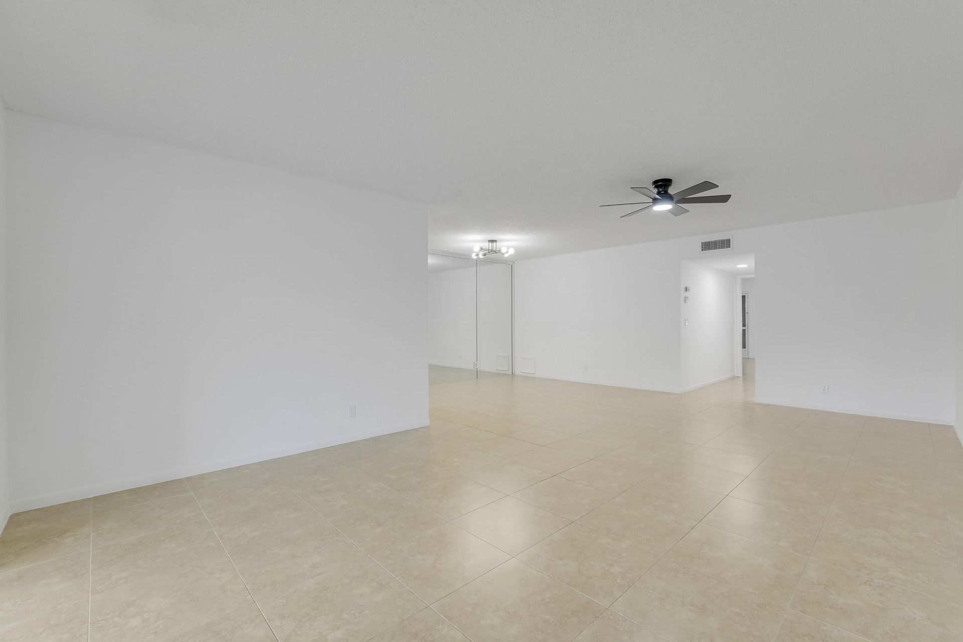 1142 W Circle Ter Terrace W, Unit C, Delray Beach, FL 33445 Photo