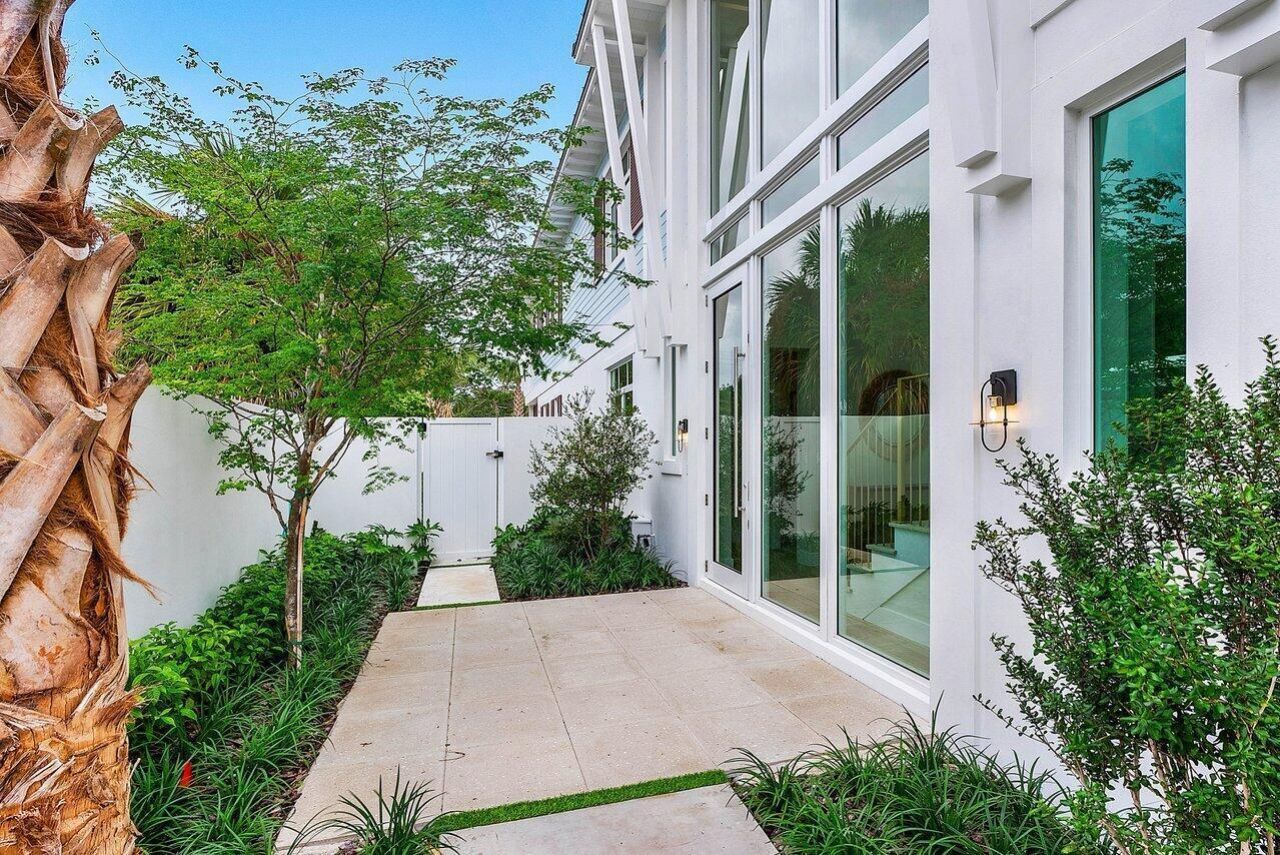 909 Bond Way, Delray Beach, FL 33483 Photo