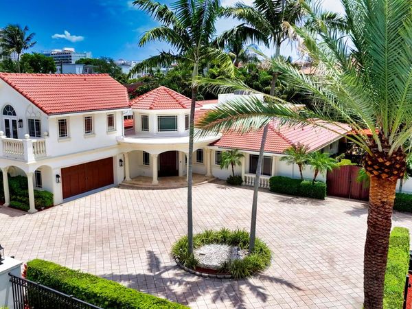 1098 Spanish River Road, Boca Raton, FL 33432