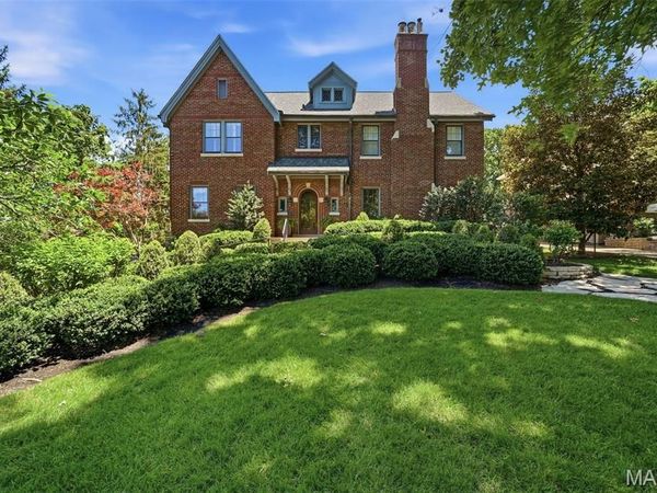 444 Sherwood Drive, Webster Groves, MO 63119