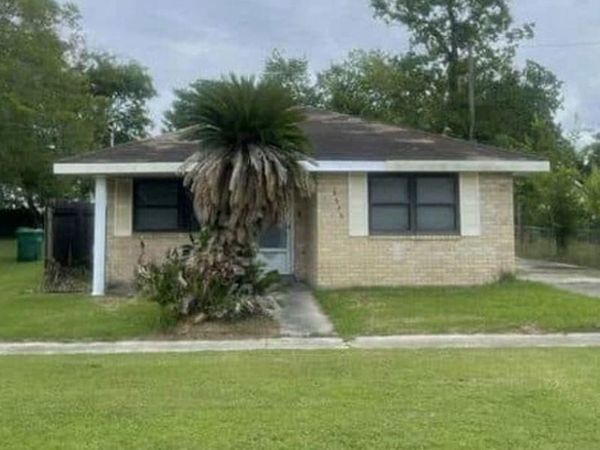 2336 N CENTRAL Avenue, Lutcher, LA 70071