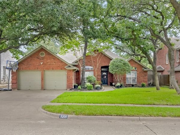 5205 Shadow Glen Drive, Grapevine, TX 76051