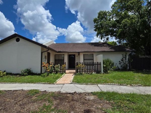 5401 HOPEDALE DRIVE , TAMPA, FL 33624