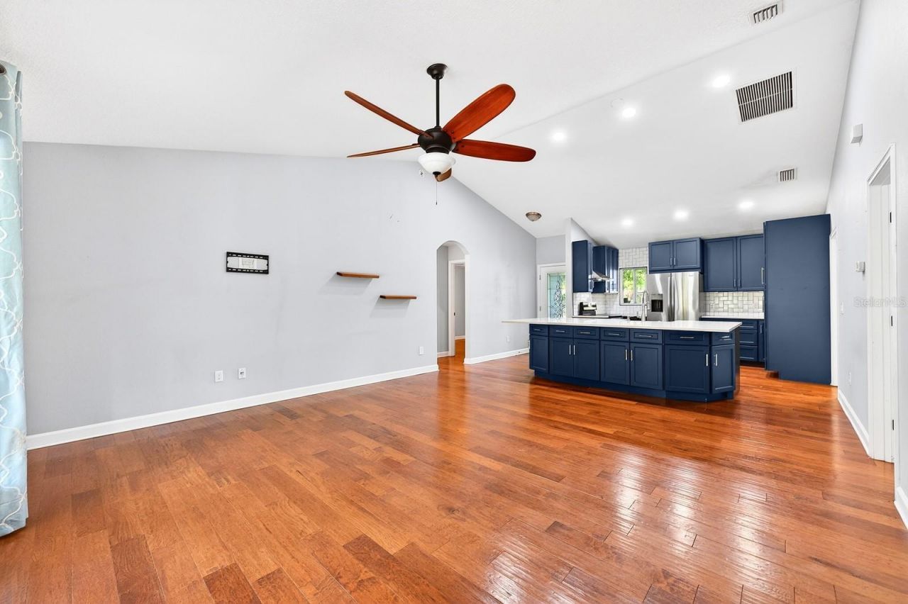 116 W 5th Street , Chuluota, FL 32766 Photo