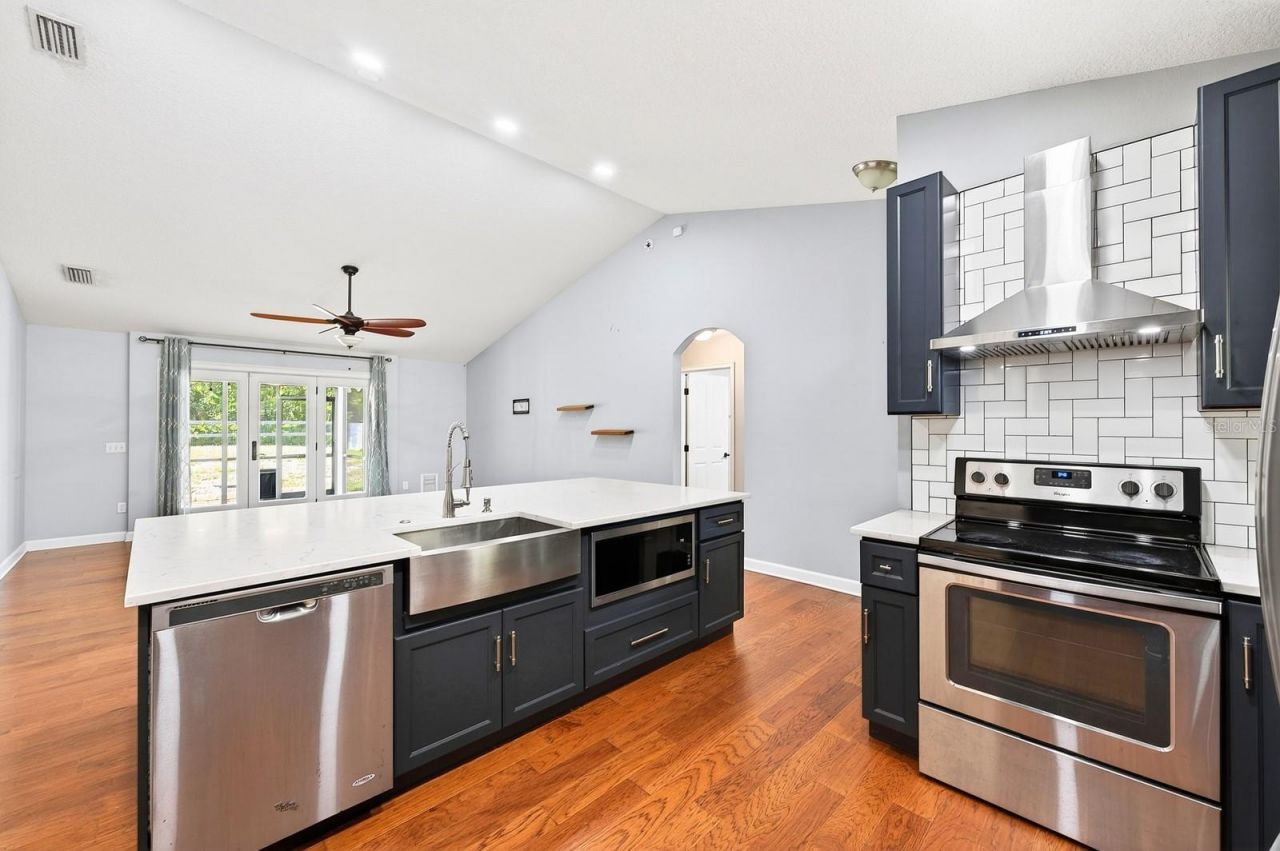 116 W 5th Street , Chuluota, FL 32766 Photo