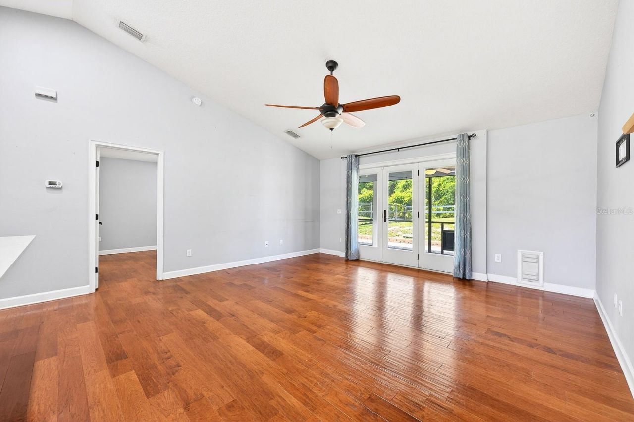 116 W 5th Street , Chuluota, FL 32766 Photo