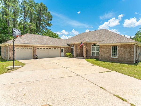 6199 Lake Ella Road, Crestview, FL 32539
